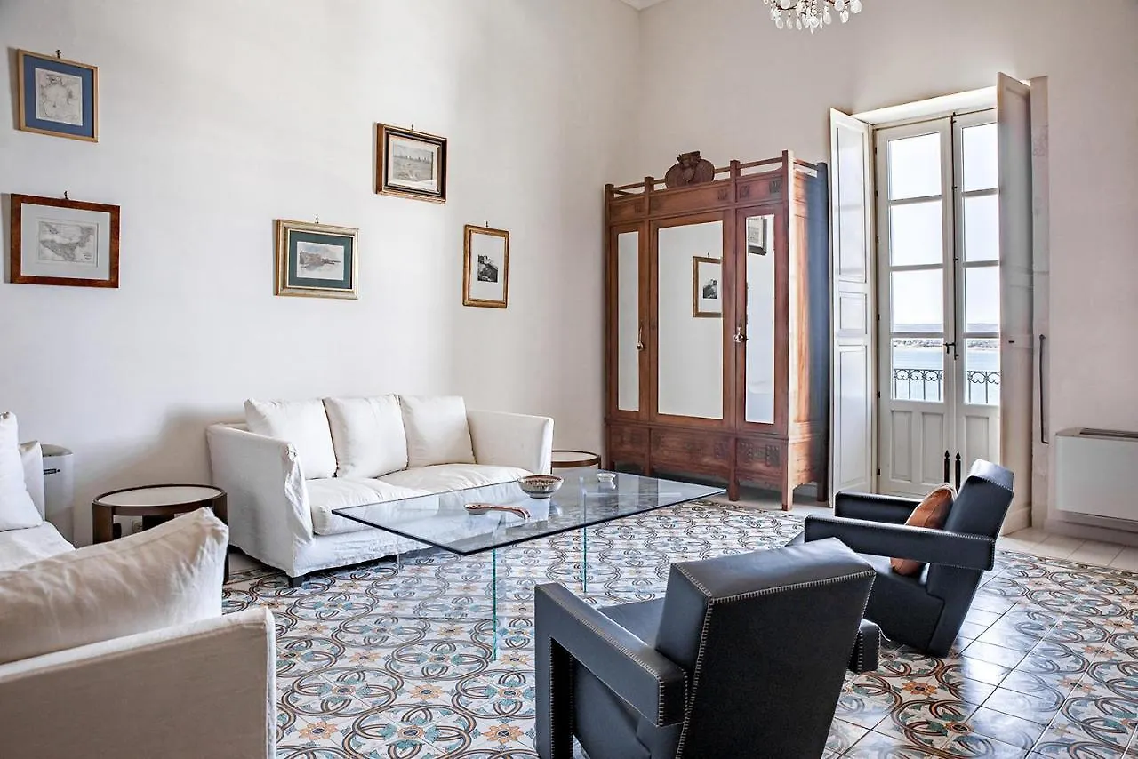 Duplex Sul Porto Grande By Wonderful Italy Apartment Syracuse