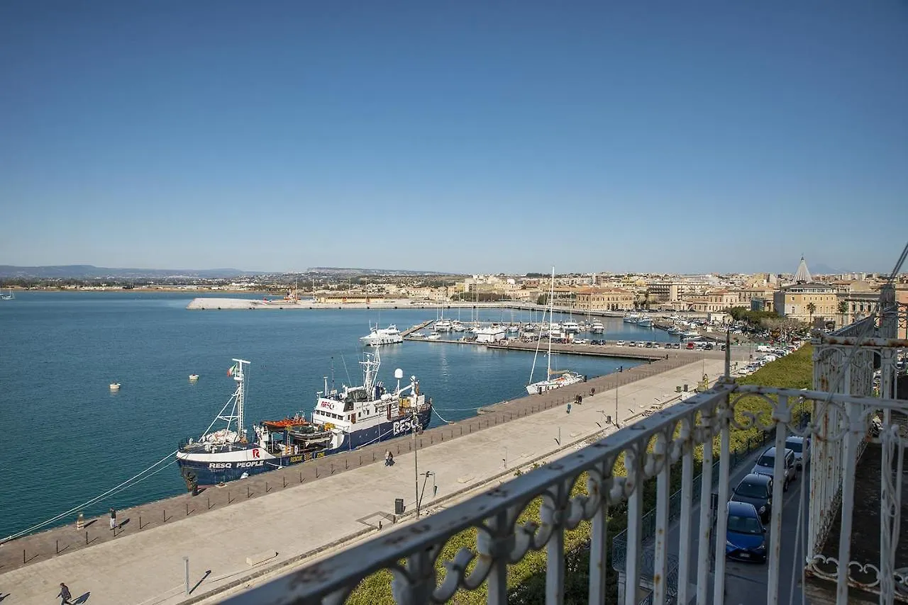 Duplex Sul Porto Grande By Wonderful Italy Apartment Syracuse